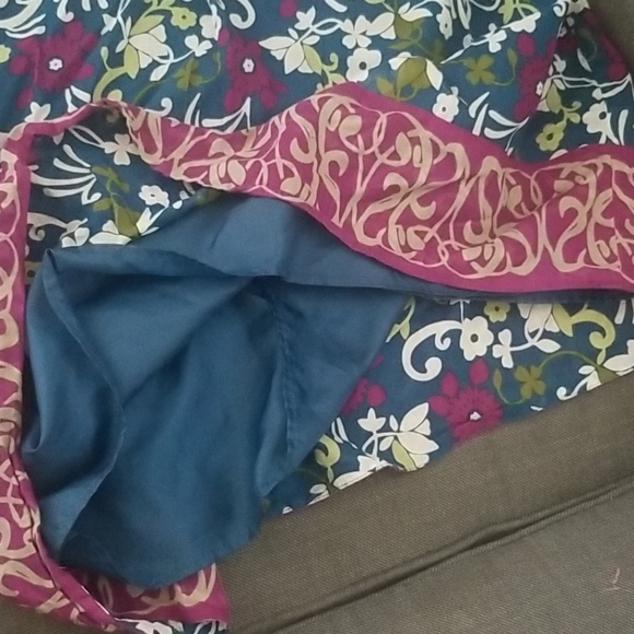 Dress - Picture 2 of 5